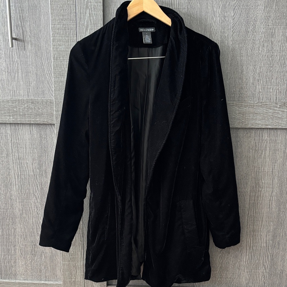 Chelsea & Theodore Black Velvet Blazer